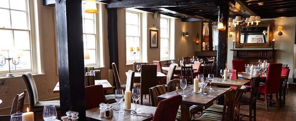 The Bear Hotel By Greene King Inns Hungerford Ngoại thất bức ảnh